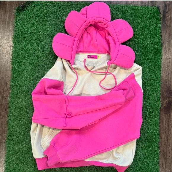Tyler McGillivary Flower Hoodie Pullover Sweatshirt Pink Medium NWOT - Picture 2 of 2